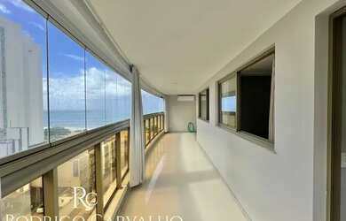 Imagem: O apartamento possui 4 Dormitórios, 4 Banheiros, 4 Vagas na