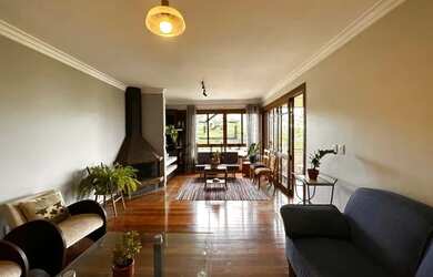 Imagem: O apartamento possui 3 Dormitórios, 3 Banheiros, 2 Vagas na