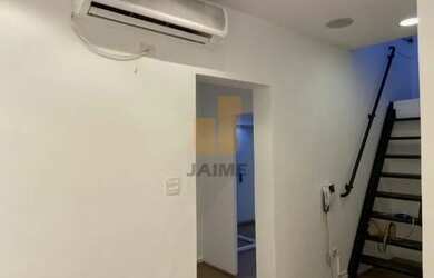 Imagem: O depósito possui 45m² de Área e está localizado em Santa