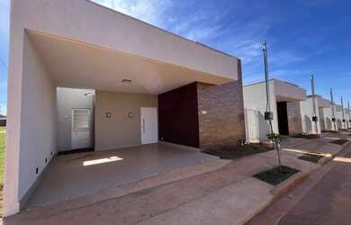 Imagem: A casa em condomínio possui 3 Dormitórios, 2 Banheiros, 2