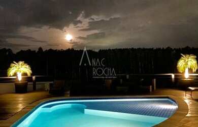 Imagem: A casa em condomínio possui 4 Dormitórios, 2 Banheiros, 4