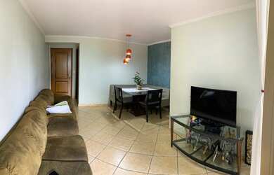 Imagem: O apartamento possui 3 Dormitórios, 1 Banheiro, 1 Vaga na garagem