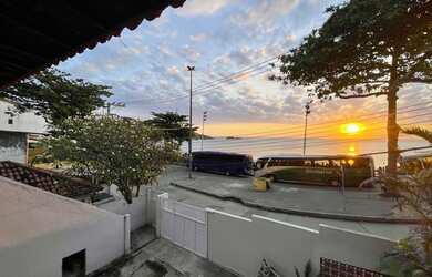 Imagem: A casa possui 2 Dormitórios, 2 Banheiros, 1 Vaga na garagem