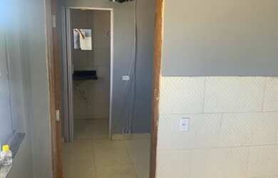 Imagem: A kitnet possui 2 Dormitórios, 1 Banheiro, 1 Vaga na garagem