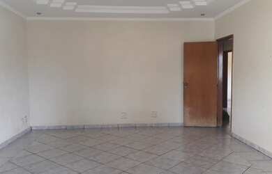 Imagem 8: Vende casa no Santa Genoveva 4/4 com piscina, aceita permuta com avaliação...