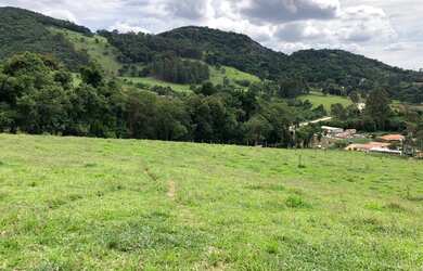 Imagem: O terreno possui 3000m² de Área e está localizado em Toledo