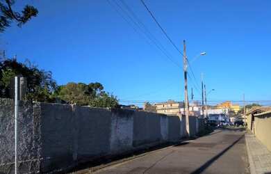 Imagem: O terreno possui 416m² de Área e está localizado em Fazendinha