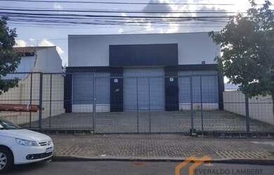 Imagem: O depósito possui 5 Vagas na garagem, 650m² de Área, Imóvel