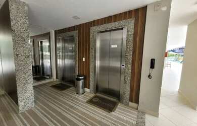 Imagem 5: Apartamento na Paralela. Piscina, Churrasqueira, VarandaeÁrea de serviço