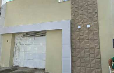 Imagem: Casa em rua pública