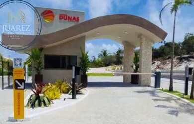 Imagem: O terreno possui 900m² de Área e está localizado em Busca