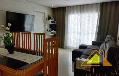 Imagem: O apartamento possui 3 Dormitórios, 1 Banheiro, 1 Vaga na garagem