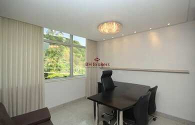 Imagem: O depósito possui 2 Vagas na garagem e 26m² de Área e está