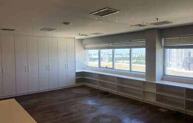 Imagem 10: Mundo Plaza. Ar-condicionado, 136m² de Áreae4 Vagas na garagem