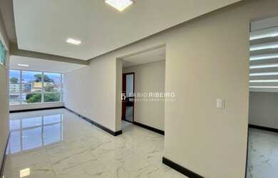 Imagem: O apartamento na cobertura possui 4 Dormitórios, 2 Banheiros