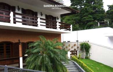 Imagem 3: Casa de Condomínio com 4 Suítes à Venda em Arujazinho I, 600 m²