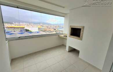 Imagem: O apartamento possui 3 Dormitórios, 2 Banheiros, 1 Vaga na