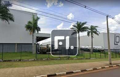 Imagem: O depósito possui 5 Vagas na garagem, 3.086m² de Área e