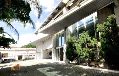 Imagem: O depósito possui 1.763m² de Área e está localizado em