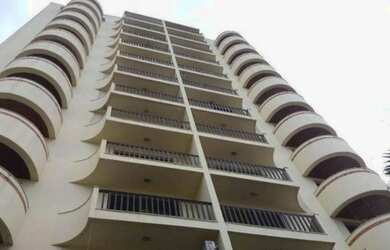 Imagem: O apartamento possui 3 Dormitórios, 1 Banheiro, 2 Vagas na