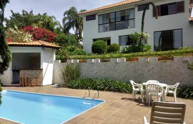 Imagem: A casa em condomínio possui 3 Dormitórios, 5 Banheiros, 5