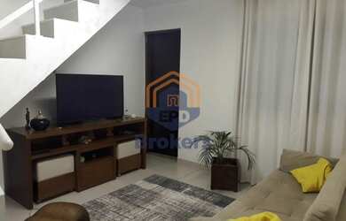 Imagem: A casa à venda possui 3 Dormitórios, 1 Banheiro, 4 Vagas na