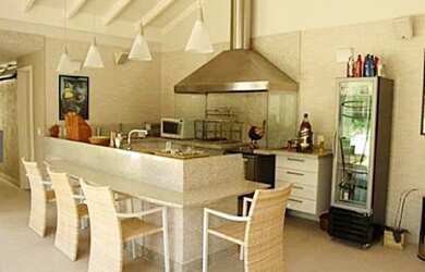 Imagem: A casa em condomínio à venda possui 5 Dormitórios, 5 Banheiros