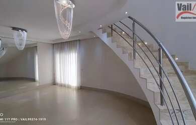 Imagem: A casa em condomínio à venda possui 3 Dormitórios, 2 Banheiros