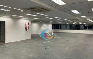 Imagem: O depósito possui 5 Vagas na garagem, 1.207m² de Área e