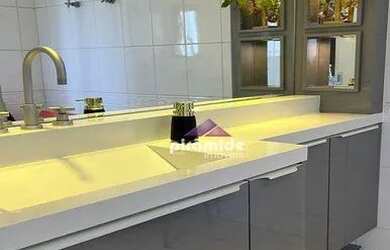 Imagem 13: Apartamento Duplex com 3 dormitórios para alugar, 255 m² por R$ 10.222,00/mês...