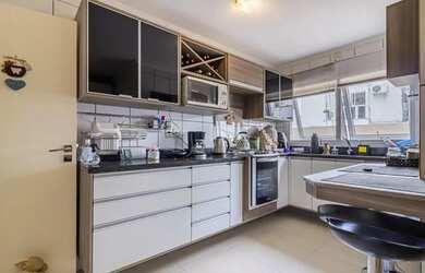 Imagem 3: Sobrado para venda tem 177 metros quadrados com 3 quartos em Hípica - Porto Alegre - RS