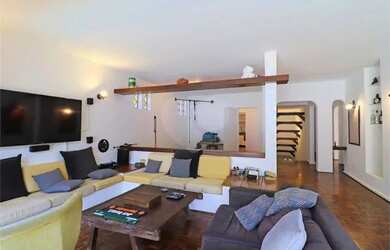 Imagem 3: Casa muito boa em Alto Pinheiros- Ampla, Segura com piscina