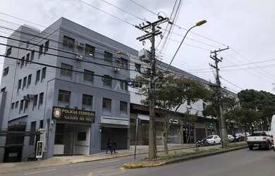 Imagem: O depósito possui 990m² de Área e está localizado em Centro