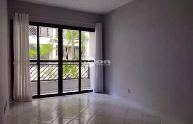 Imagem: O apartamento possui 2 Dormitórios, 1 Banheiro, 2 Vagas na