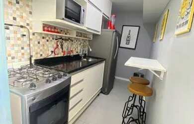 Imagem: O apartamento possui 2 Dormitórios, 1 Banheiro, 1 Vaga na garagem