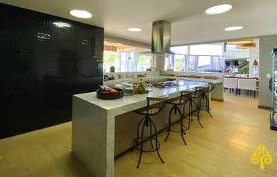 Imagem 5: Casa de praia alto padrão à venda no Caieirinha - Angra dos Reis/RJ