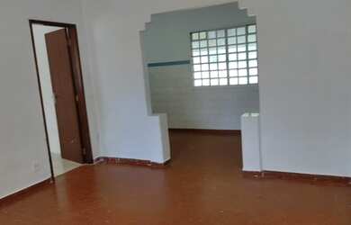 Imagem: A casa possui 1 Dormitório, 1 Banheiro, 45m² de Área e está