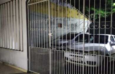 Imagem: A casa possui 2 Dormitórios, 2 Banheiros e 1 Vaga na garagem