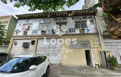 Imagem: O depósito possui 243m² de Área e está localizado em Penha