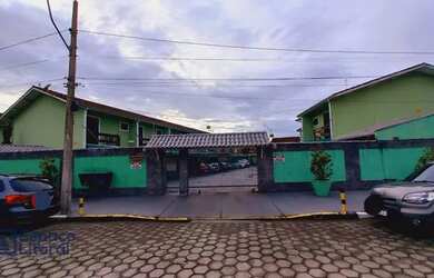 Imagem: A casa em condomínio possui 2 Dormitórios, 1 Banheiro, 2 Vagas