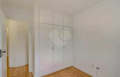 Imagem 13: Alto de Pinheiros Reformado Frente Colégio Santa Cruz