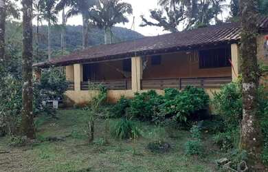 Imagem: A chácara possui 4.700m² de Área e está localizado em Cangaíba