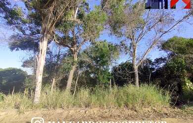 Imagem: O terreno possui 360m² de Área e está localizado em Meaípe