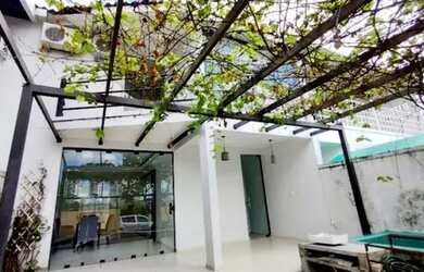 Imagem: A casa em condomínio possui 3 Dormitórios, 3 Banheiros, 2