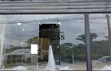 Imagem: O depósito possui 2 Vagas na garagem e 44m² de Área e está