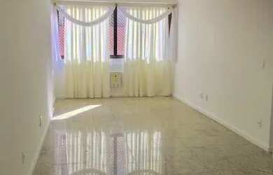 Imagem: O apartamento possui 3 Dormitórios, 3 Banheiros, 1 Vaga na