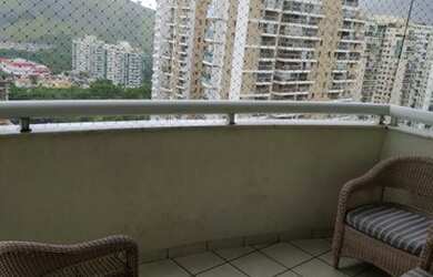 Imagem: O apartamento possui 3 Dormitórios, 2 Banheiros, 2 Vagas na