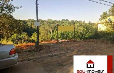 Imagem: O terreno possui 400m² de Área e está localizado em Jardim