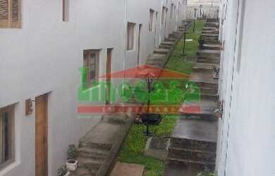 Imagem: A casa possui 2 Dormitórios, 2 Banheiros, 75m² de Área, Imóvel