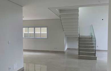 Imagem 8: Sobrado a venda no Swiss Park, 290 metros, 3 suítes, 3 salas, cozinha...